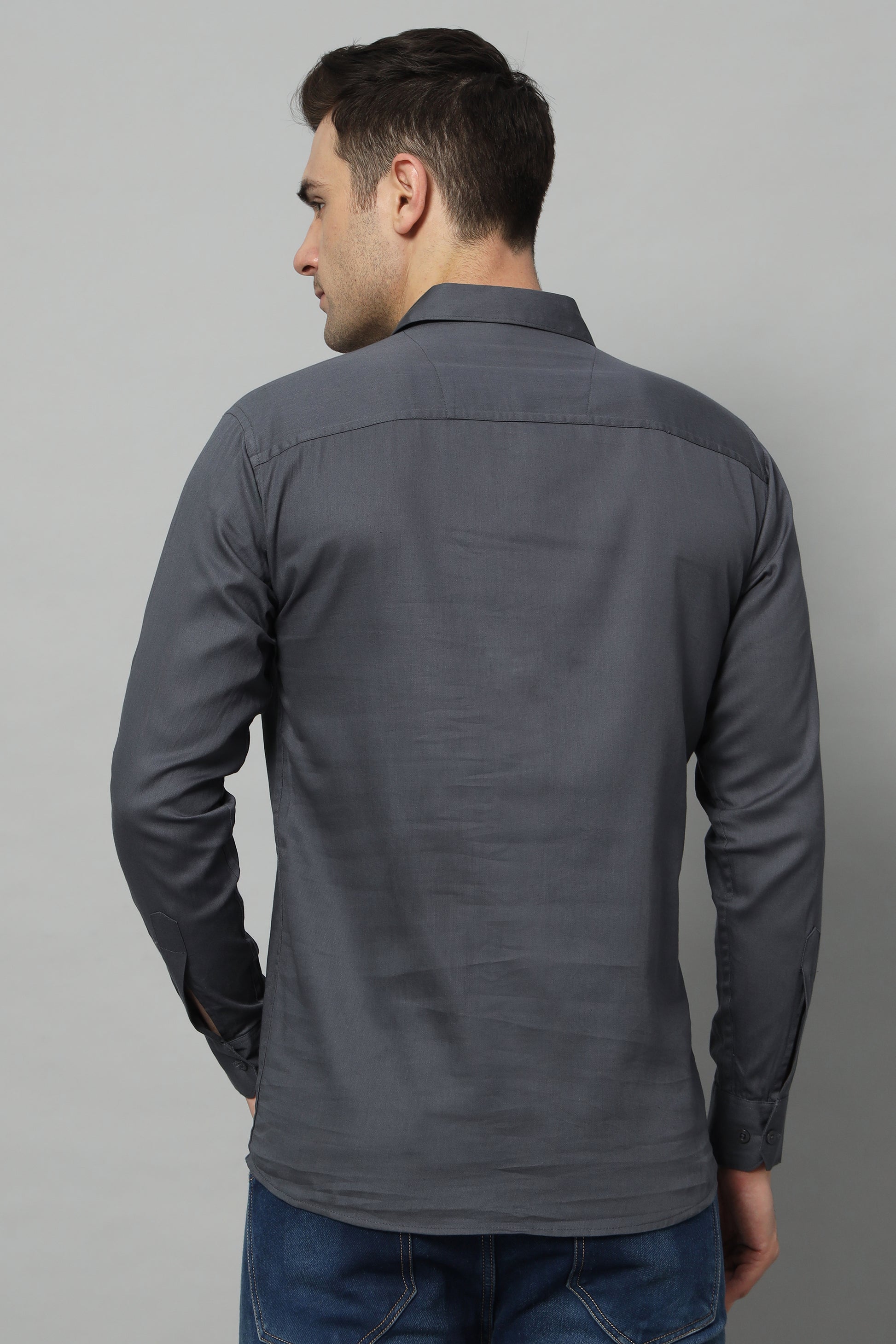 Timeless Tailored | Solid Colored Cotton Shirt | BREATHABLE & COMFY