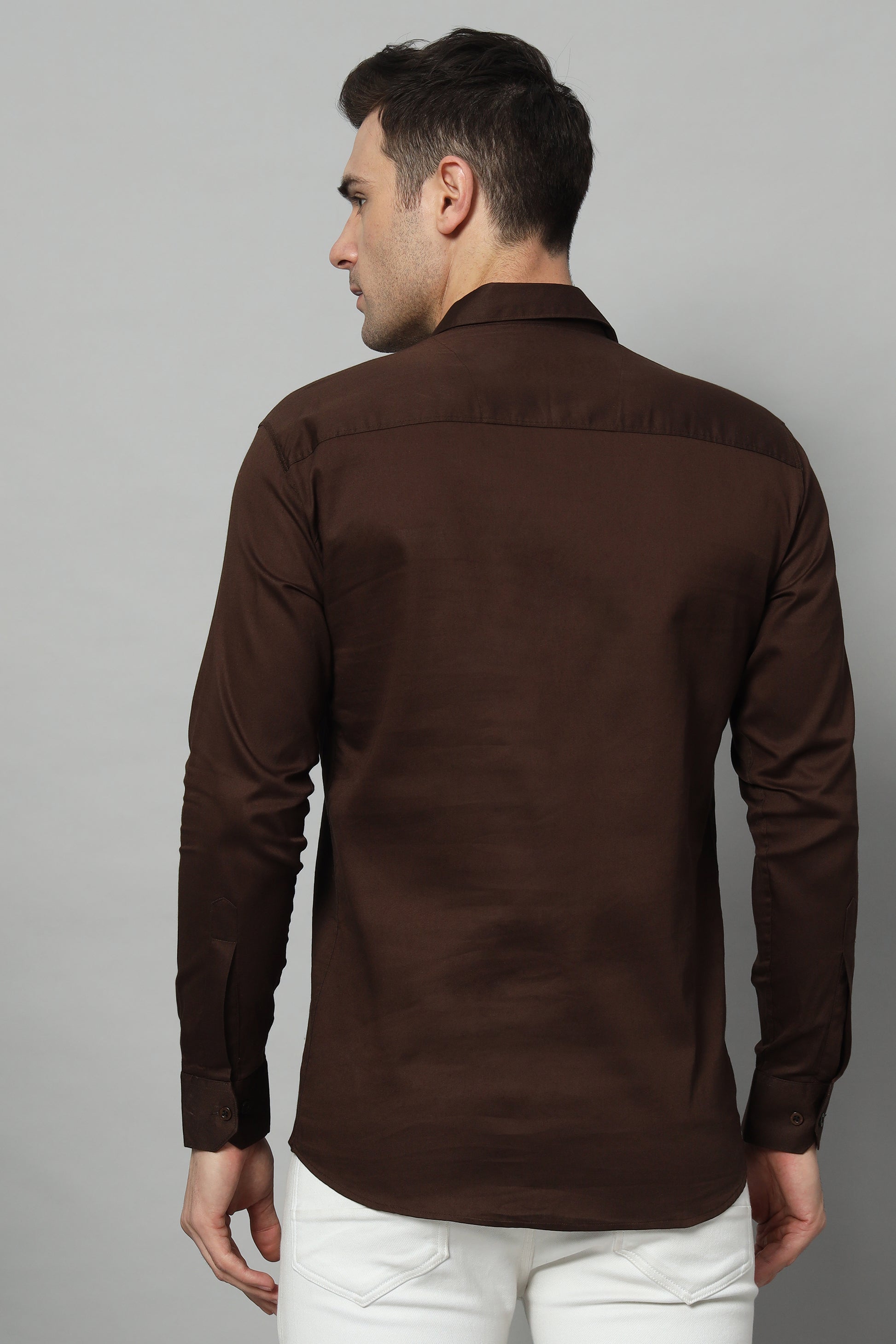 SIDE PATCH POCKET BROWN SHIRT