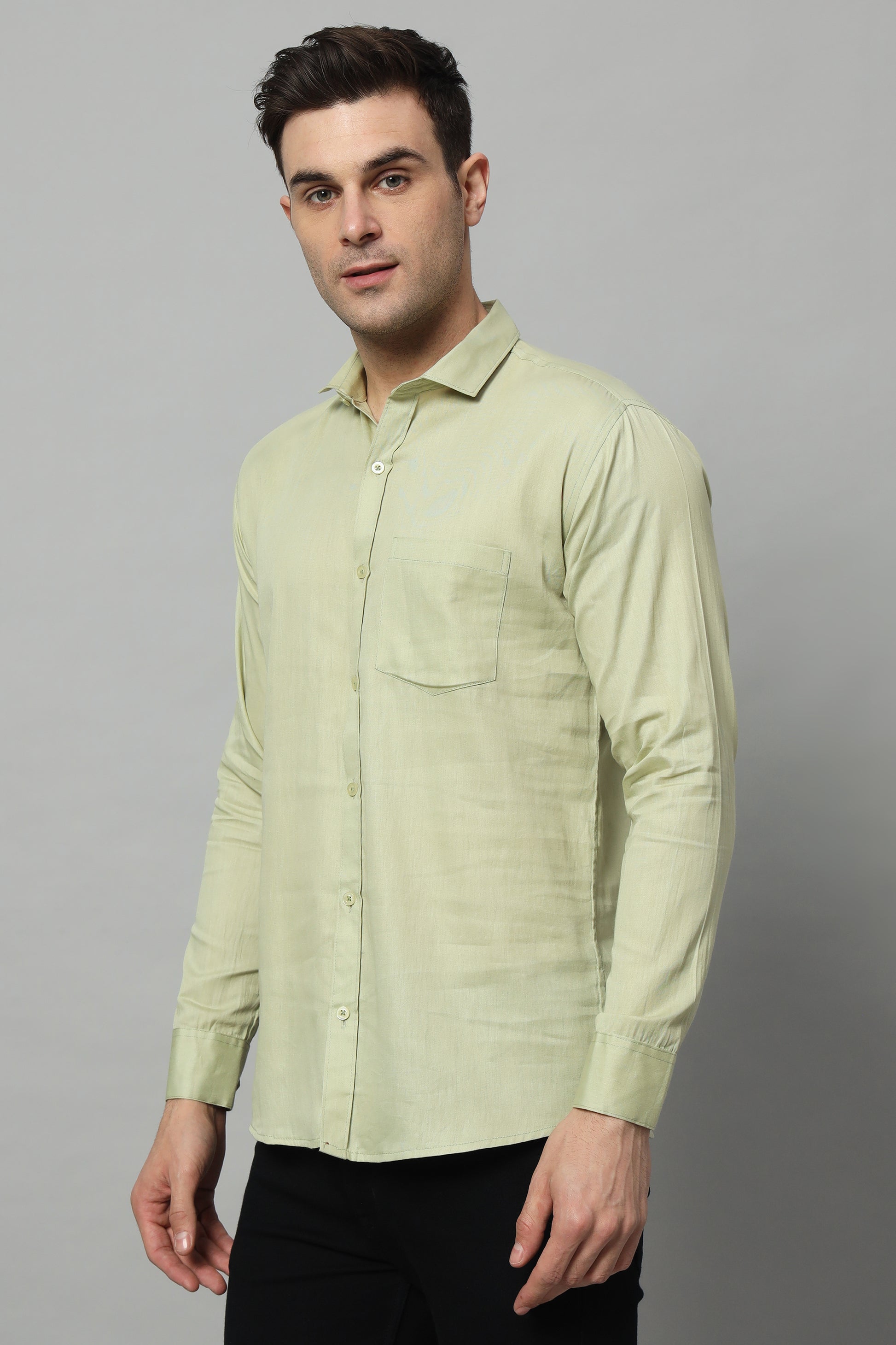 Timeless Tailored | Solid Colored Cotton Shirt | BREATHABLE & COMFY