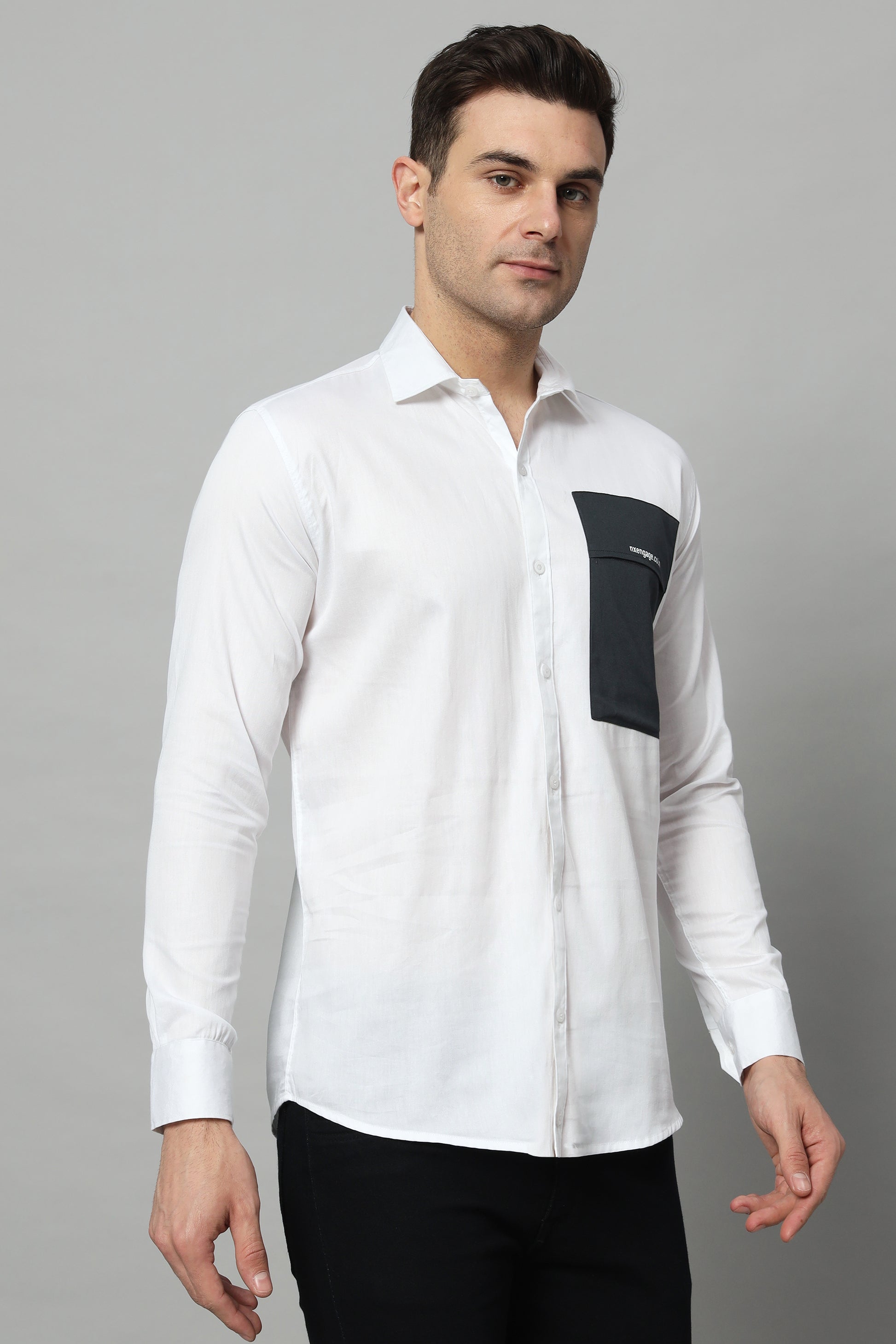 SIDE PATCH POCKET WHITE SHIRT