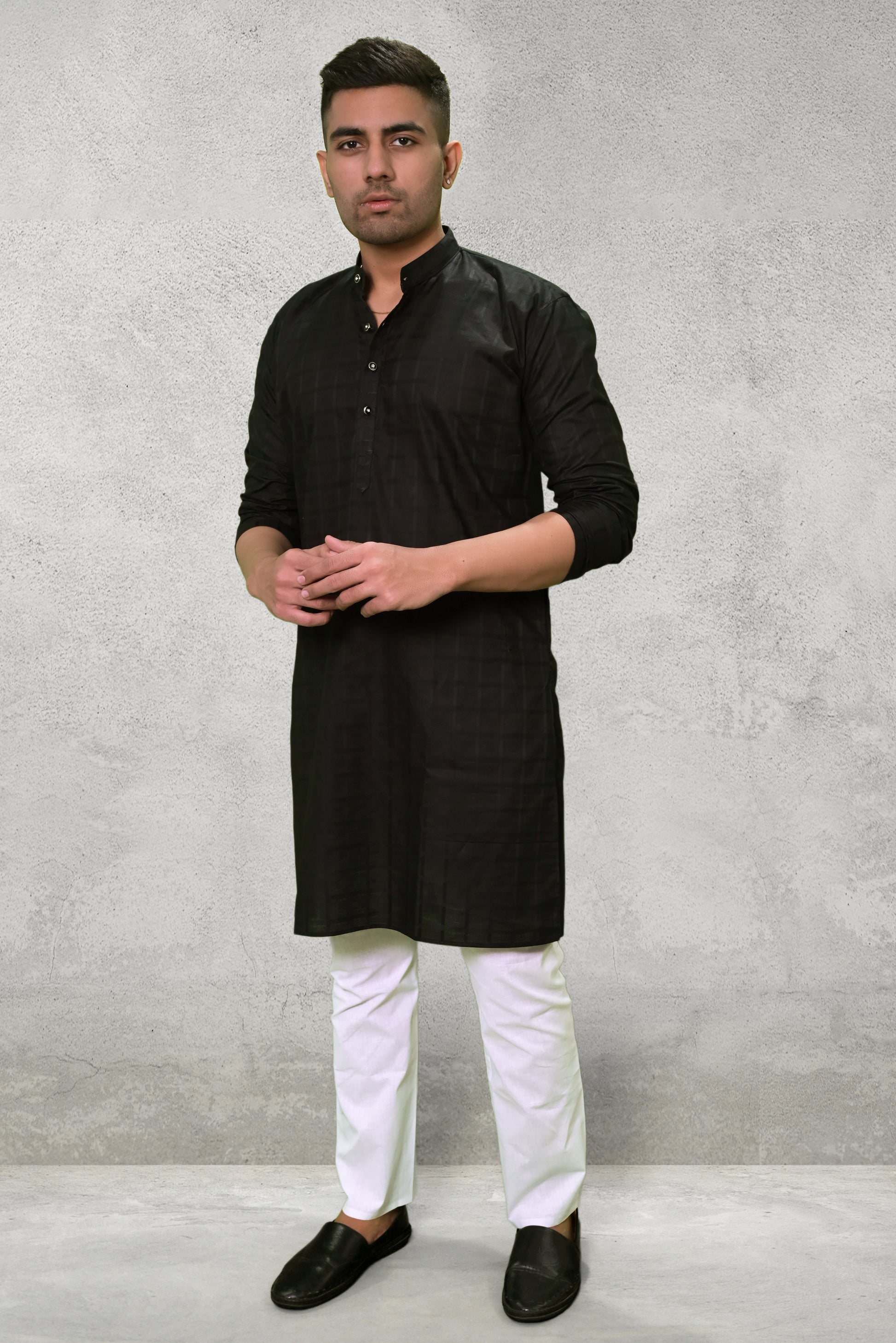 BLACK SELF DESIGN KURTA