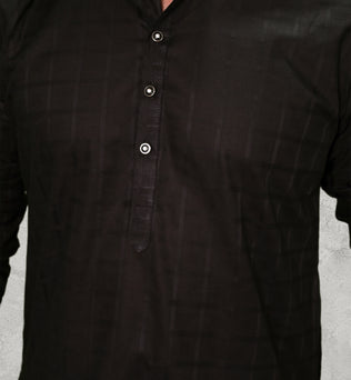 BLACK SELF DESIGN KURTA